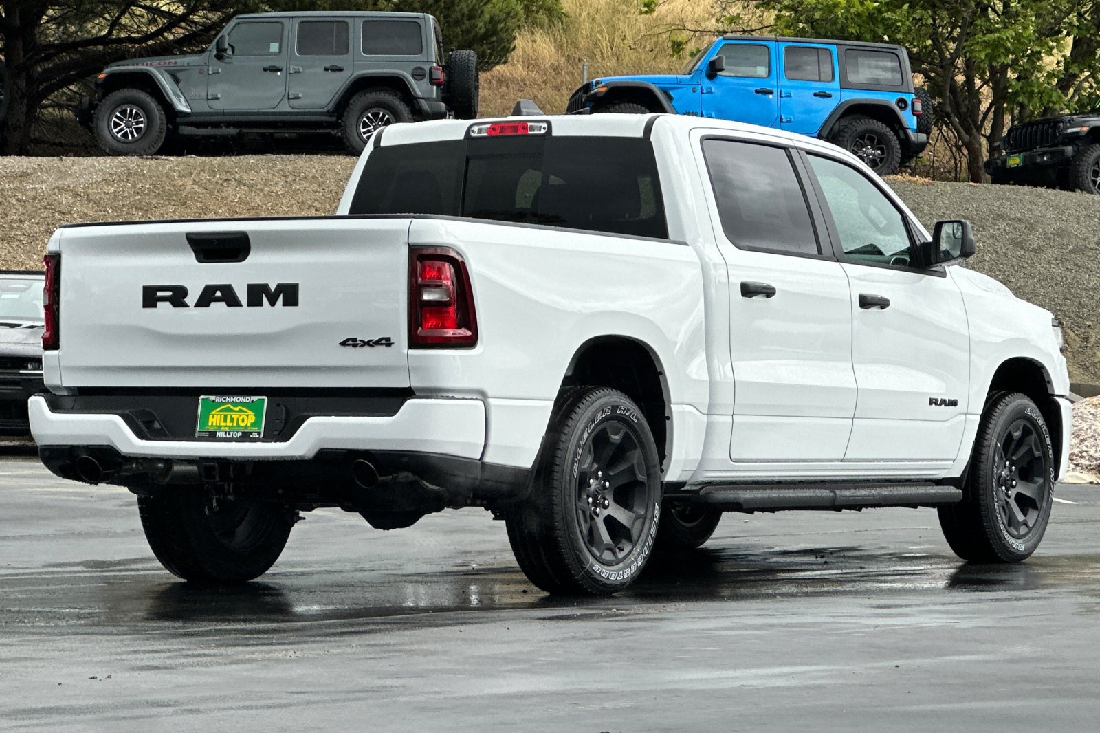 New 2026 RAM 1500 Express AWD/4WD image 4