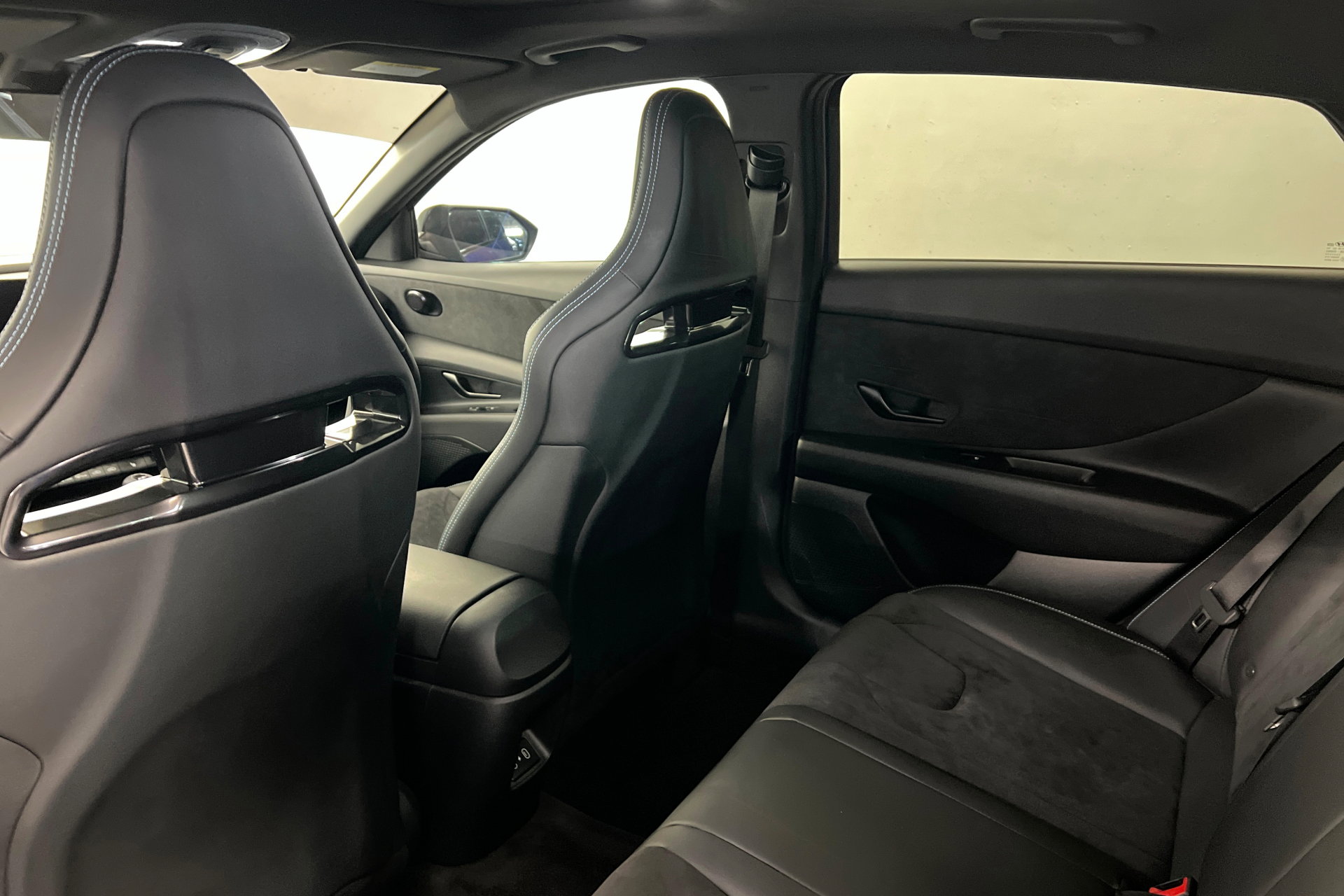 Used 2025 Hyundai Elantra N FWD image 19