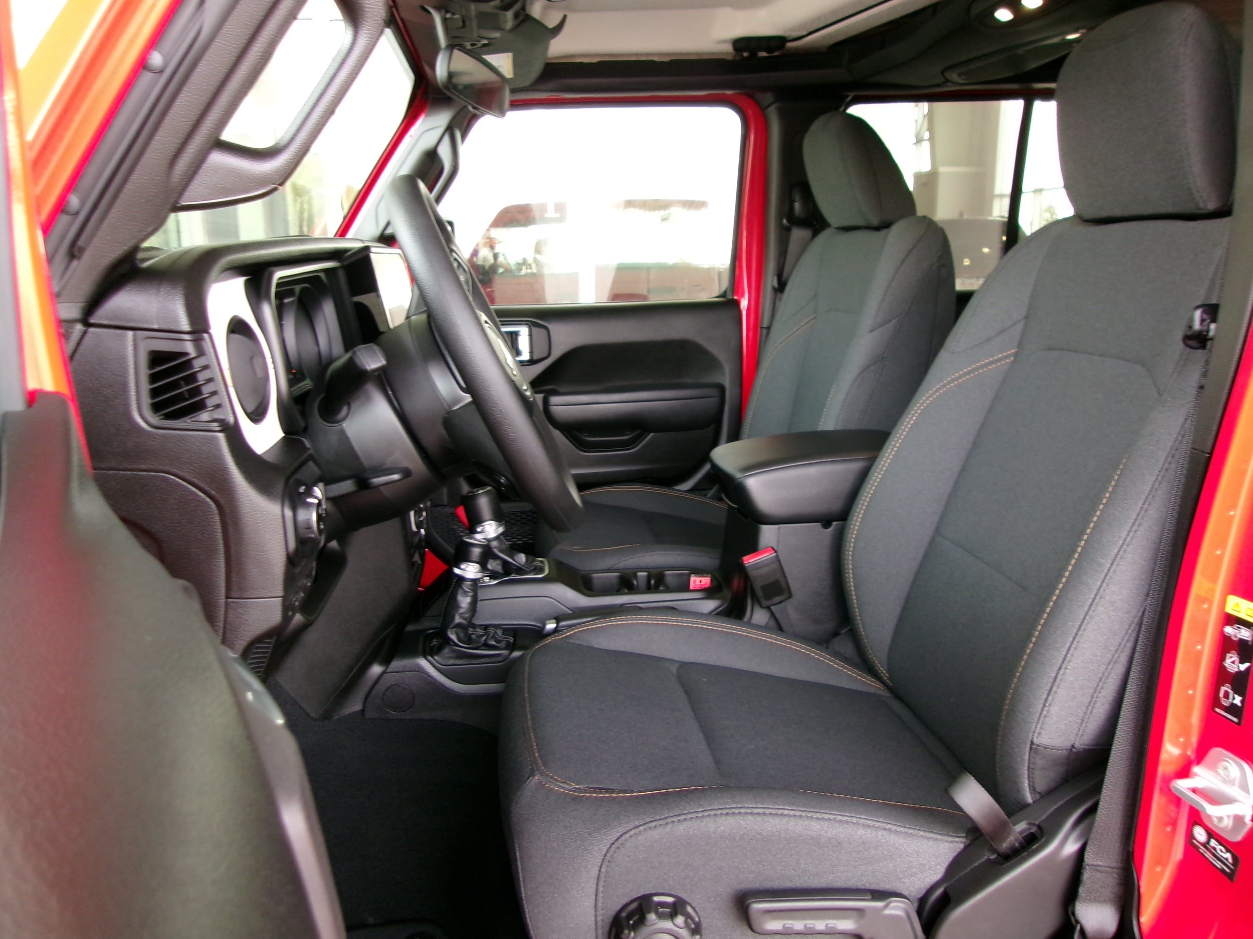 New 2025 Jeep Gladiator Sport AWD/4WD image 13