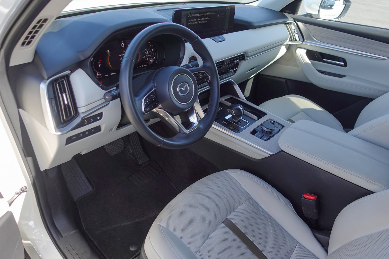 Certified 2024 MAZDA CX-90 Plug-In Hybrid w/ Premium Plus AWD/4WD image 11