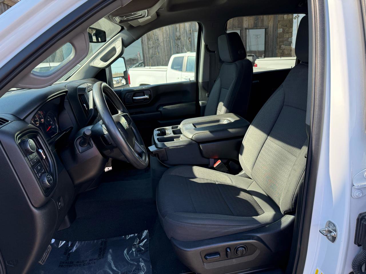 Used 2022 Chevrolet Silverado 2500 Custom w/ Custom Value Package image 5