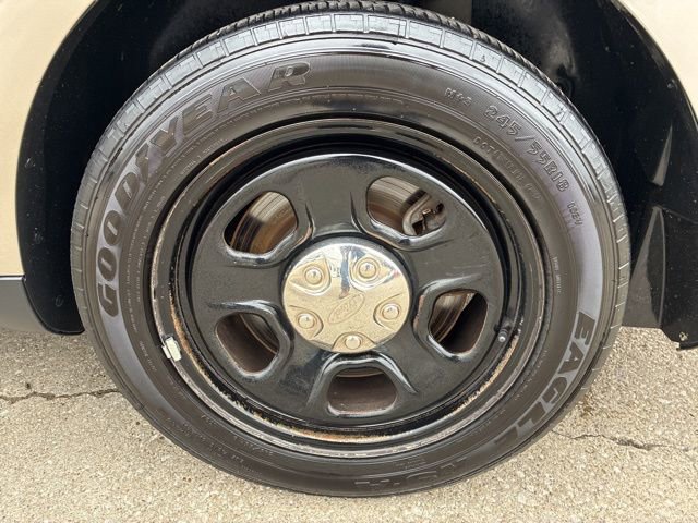 Used 2017 Ford Taurus Police Interceptor AWD image 11