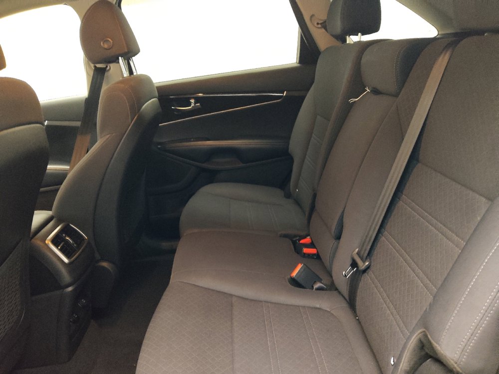 Used 2018 Kia Sorento LX FWD image 18