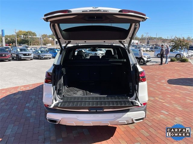 Used 2024 BMW X5 sDrive40i w/ Parking Assistance Package image 29