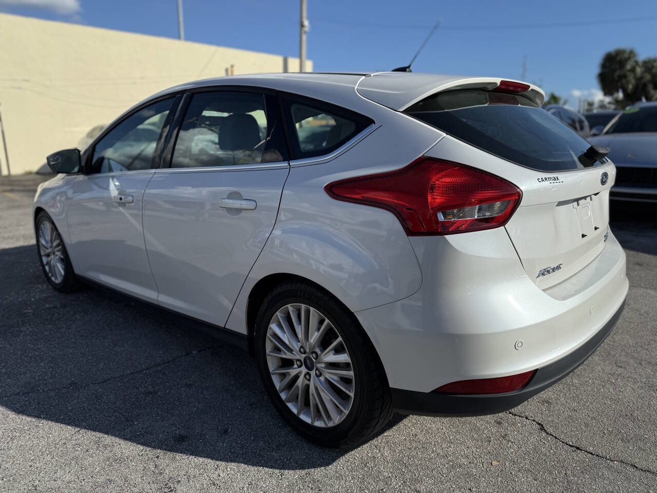 Used 2015 Ford Focus Titanium FWD image 5
