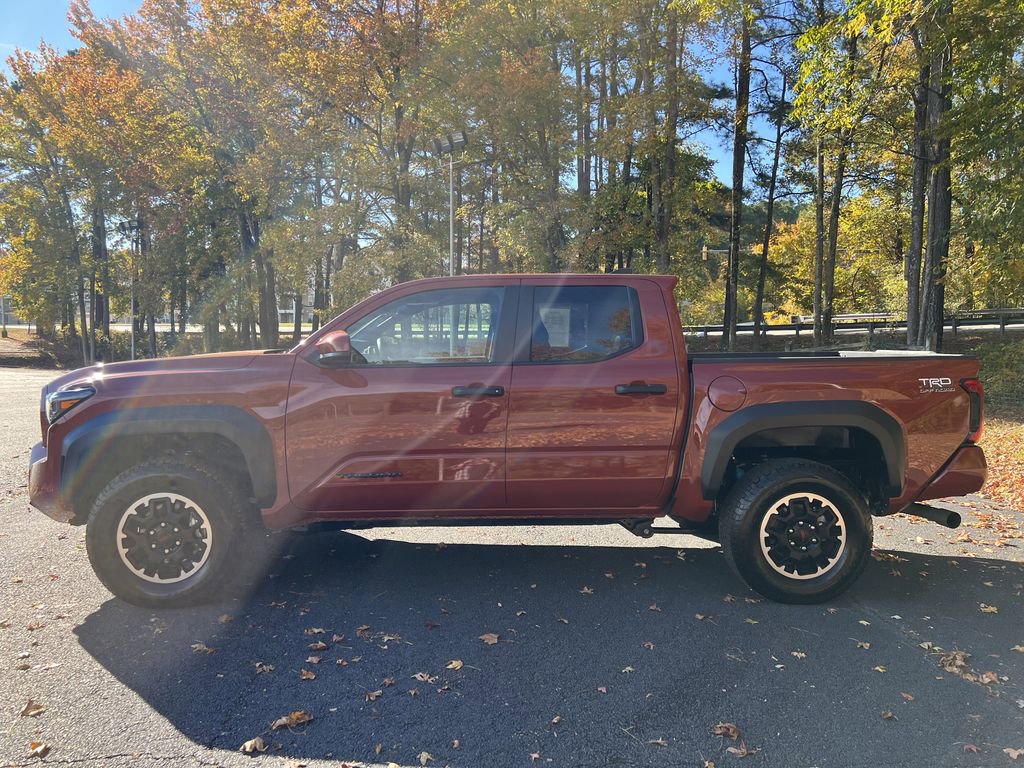Used 2025 Toyota Tacoma TRD Off-Road image 6