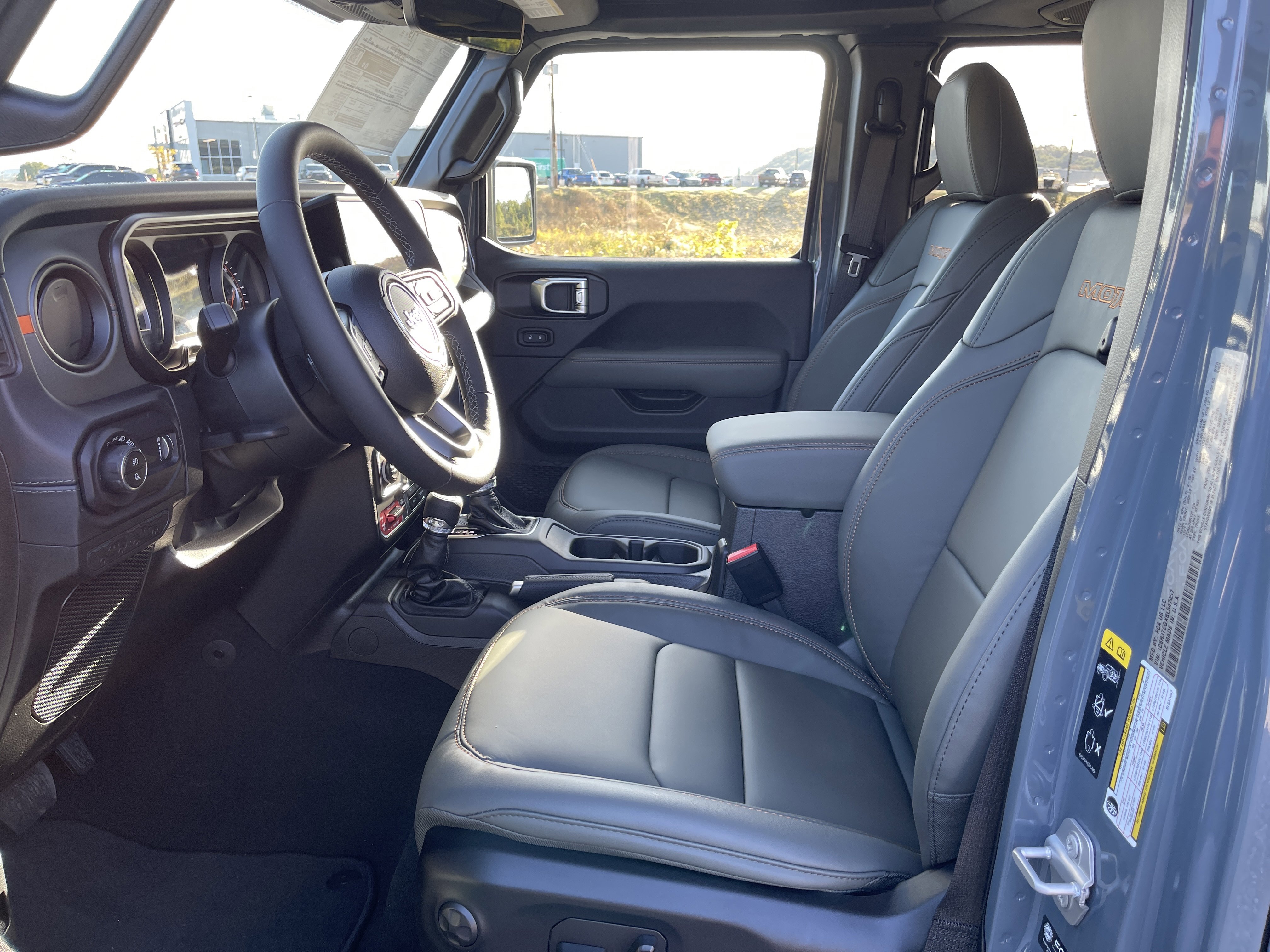 New 2025 Jeep Gladiator Mojave image 12
