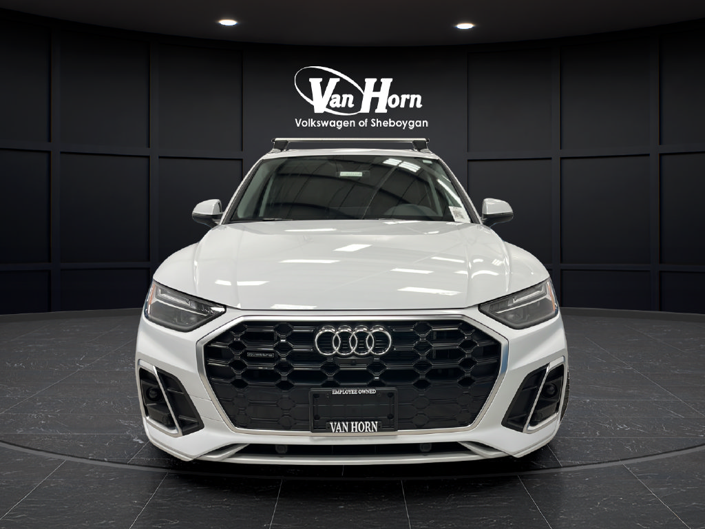 Used 2025 Audi Q5 e Premium Plus w/ Premium Plus Package AWD/4WD image 2