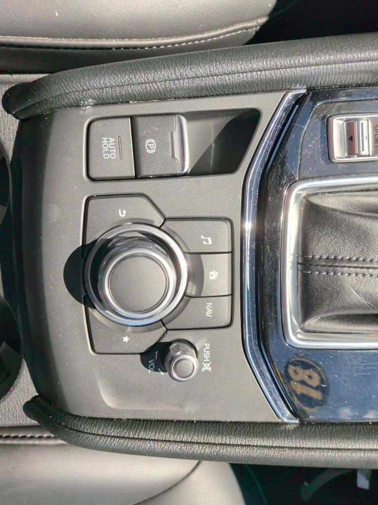 Used 2018 MAZDA CX-5 Touring w/ Preferred Equipment Package AWD/4WD image 18