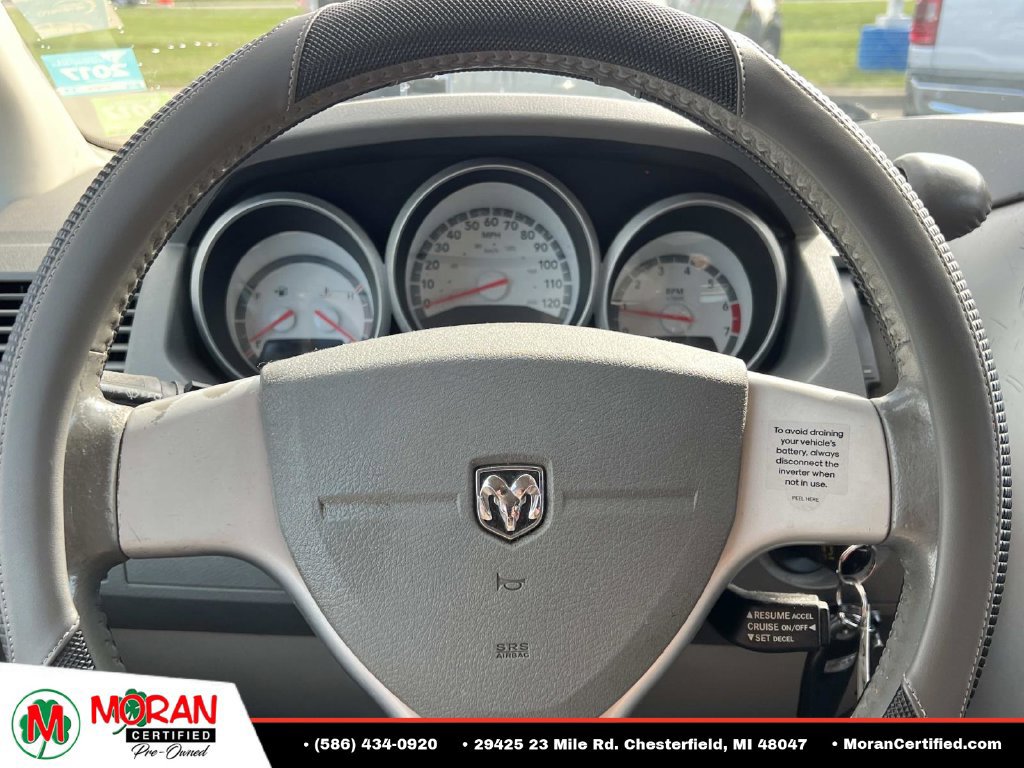 Used 2009 Dodge Grand Caravan SXT FWD image 8
