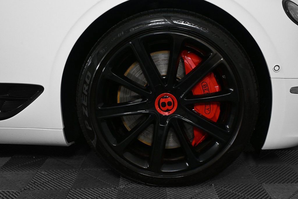 Used 2021 Bentley Continental GT V8 image 33