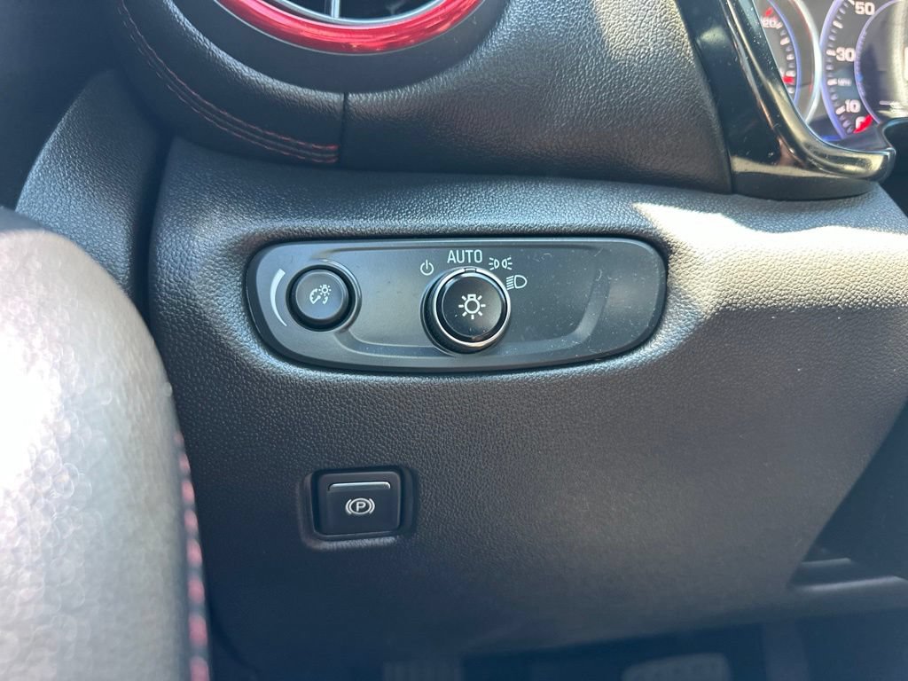 Used 2019 Chevrolet Blazer RS w/ Sun and Wheels Package FWD image 45