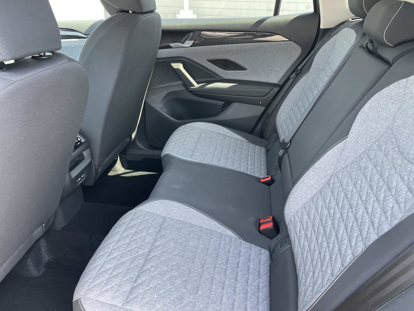 Certified 2025 Volkswagen Tiguan S FWD image 20
