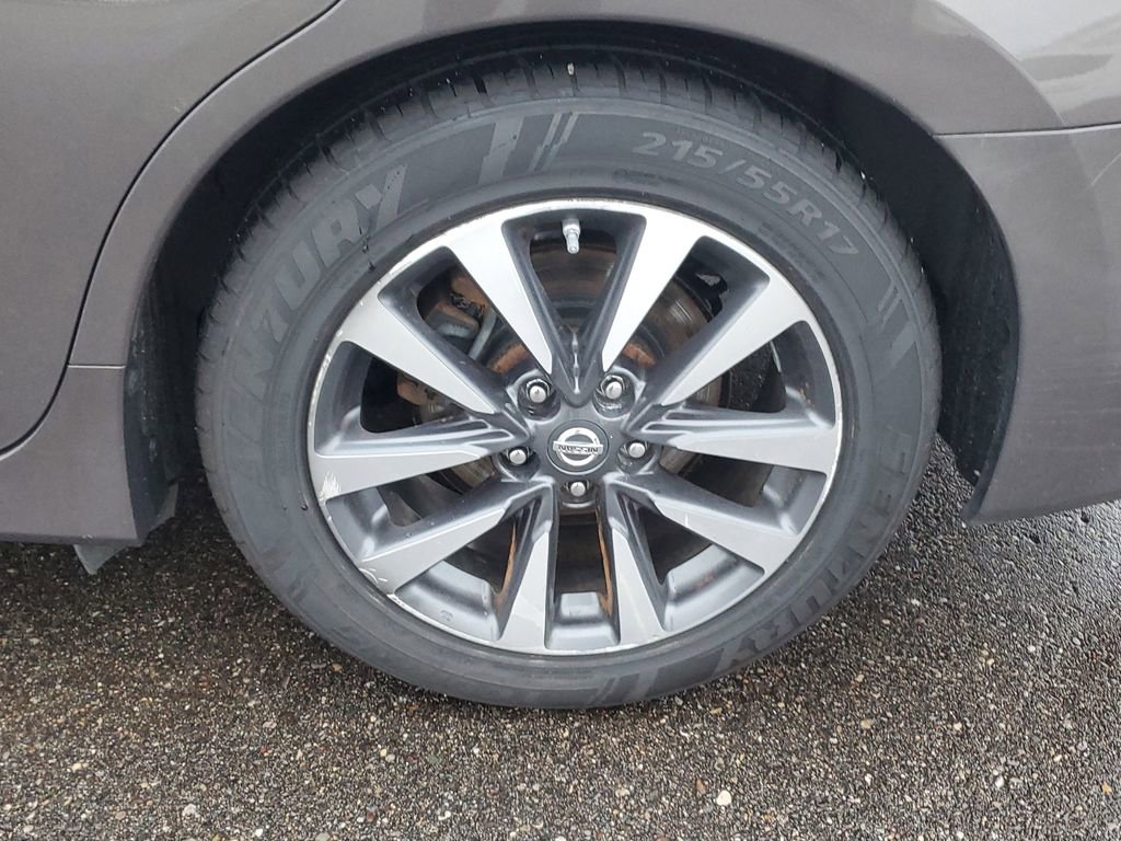 Used 2017 Nissan Altima 2.5 SV image 5