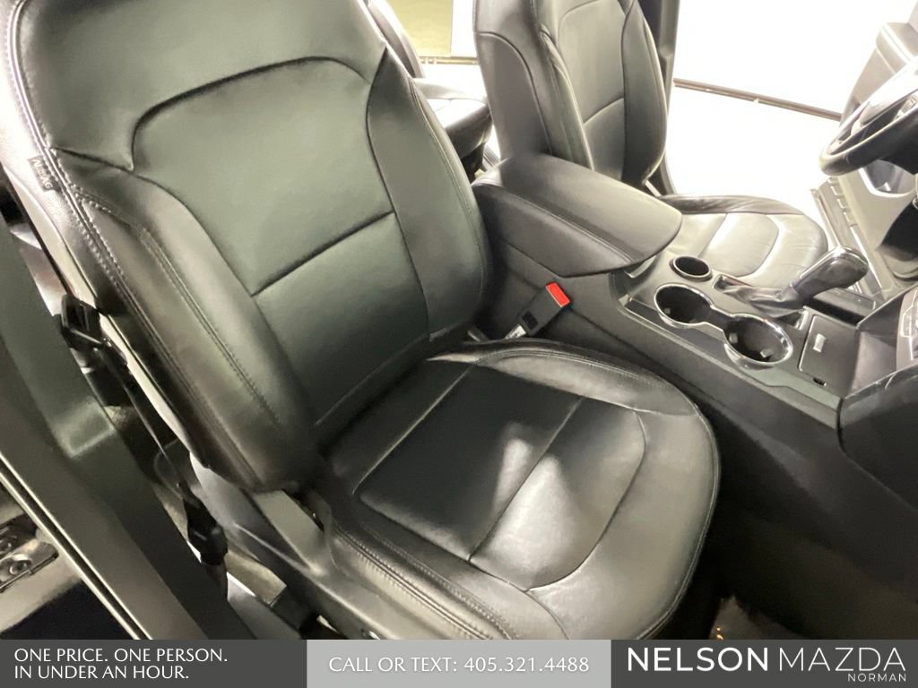Used 2018 Ford Explorer XLT w/ Equipment Group 202A FWD image 28