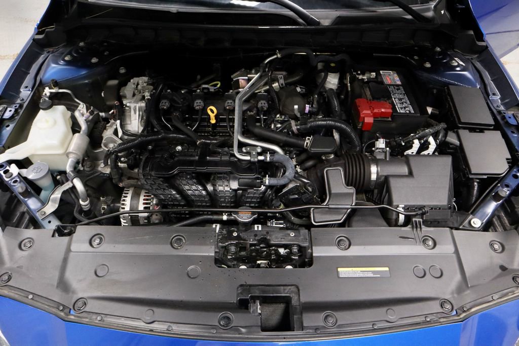 Used 2025 Nissan Altima 2.5 SV FWD image 16