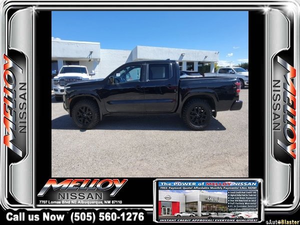 Used 2023 Nissan Frontier SV w/ Midnight Edition Package image 2