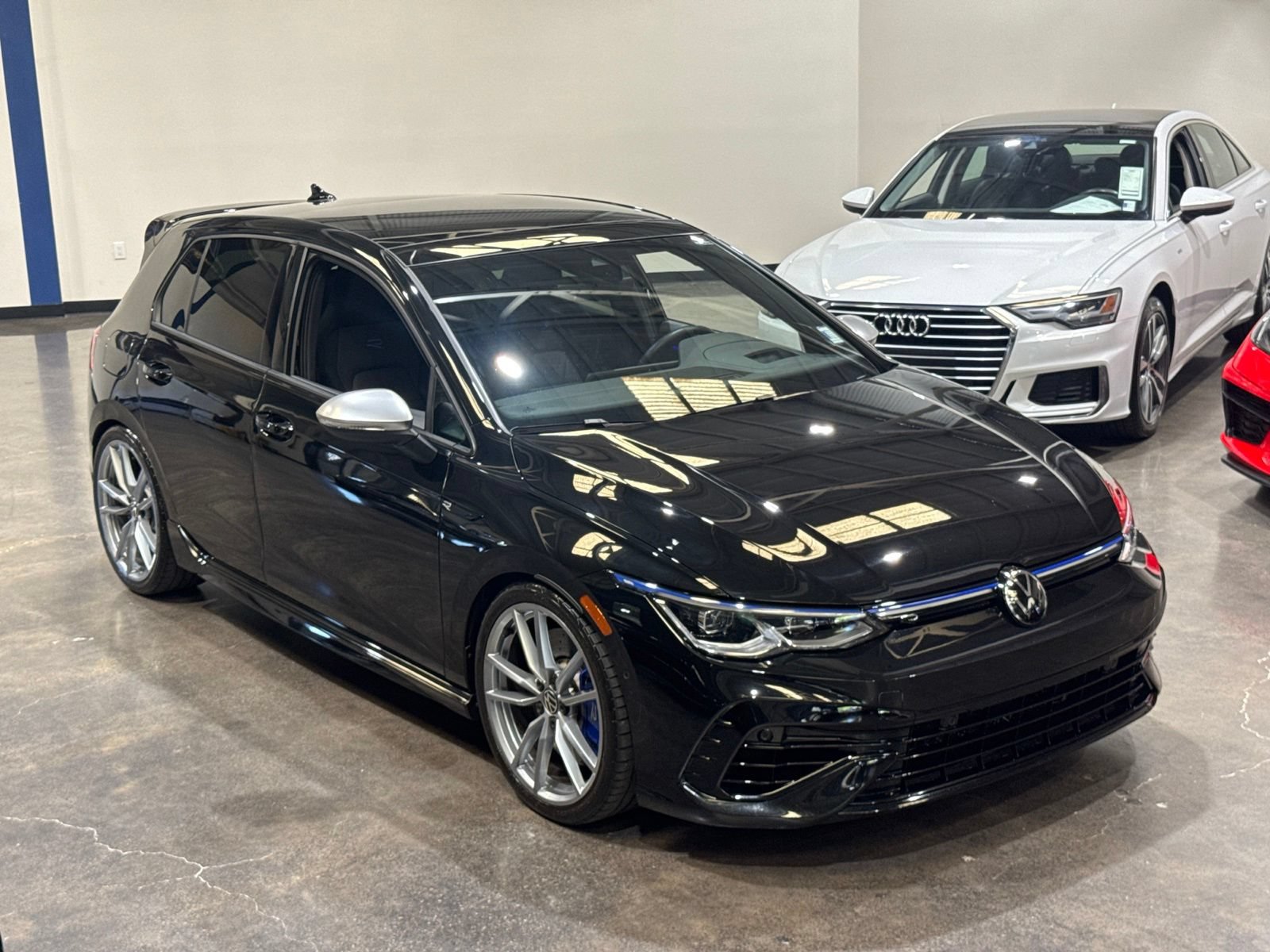 Used 2024 Volkswagen Golf R AWD/4WD image 5