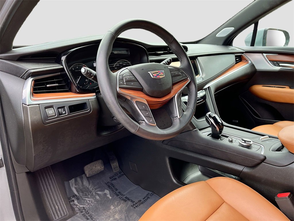 Used 2024 Cadillac XT5 Premium Luxury image 9