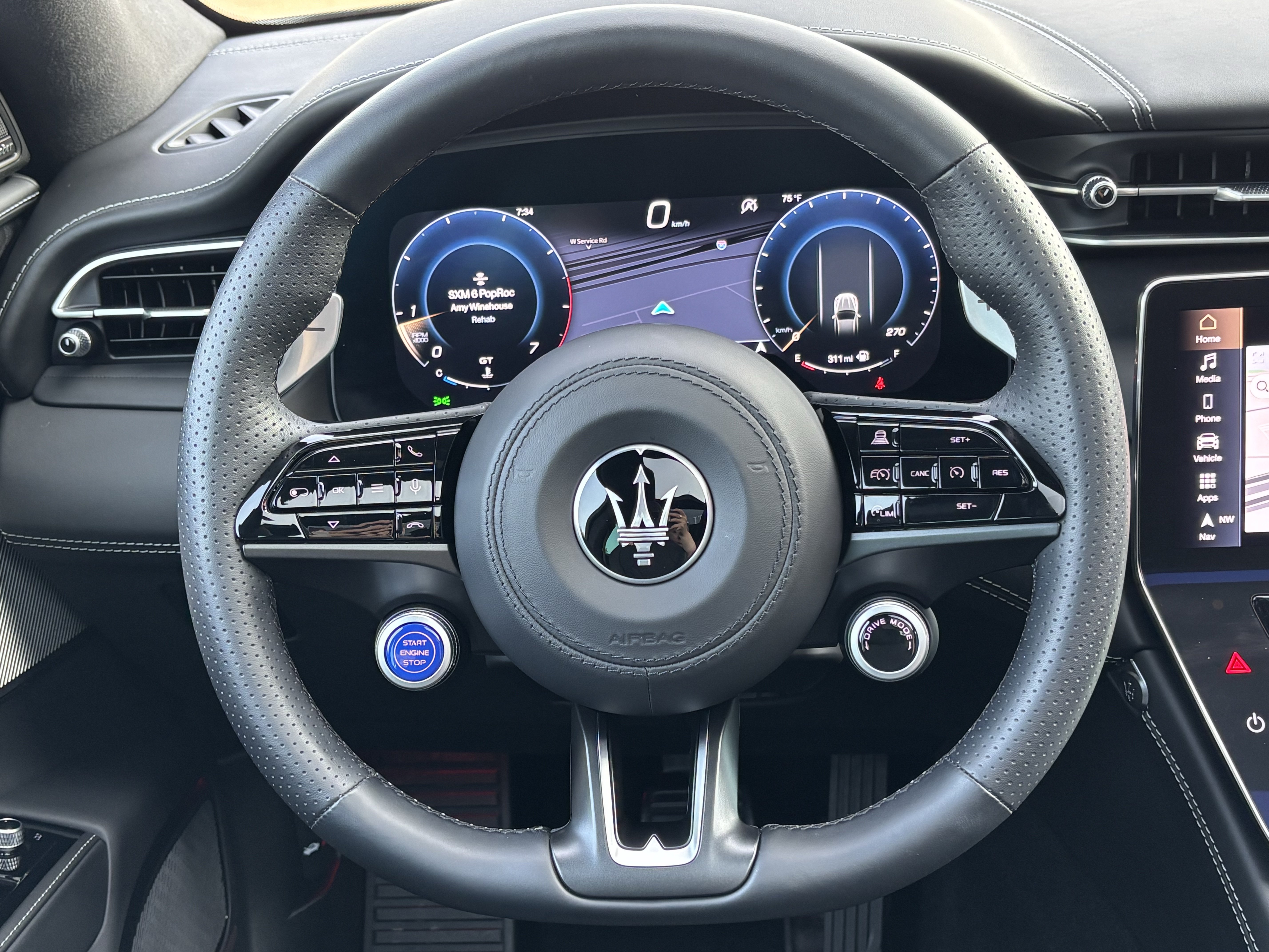 Used 2025 Maserati Grecale Folgore AWD/4WD image 2