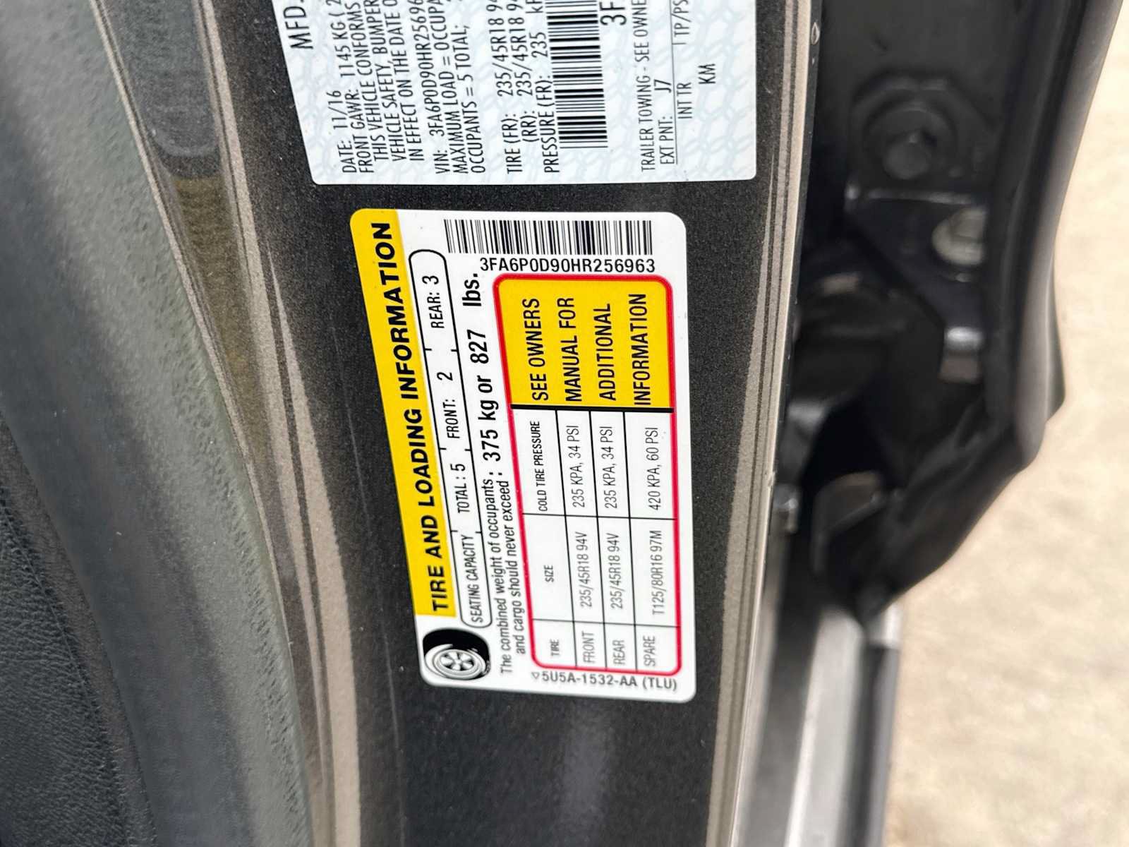 Used 2017 Ford Fusion Titanium AWD/4WD image 35