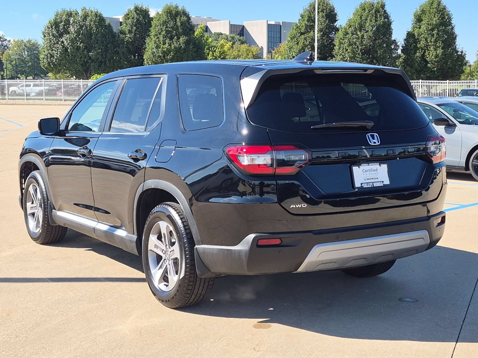 Certified 2025 Honda Pilot EX-L image 8