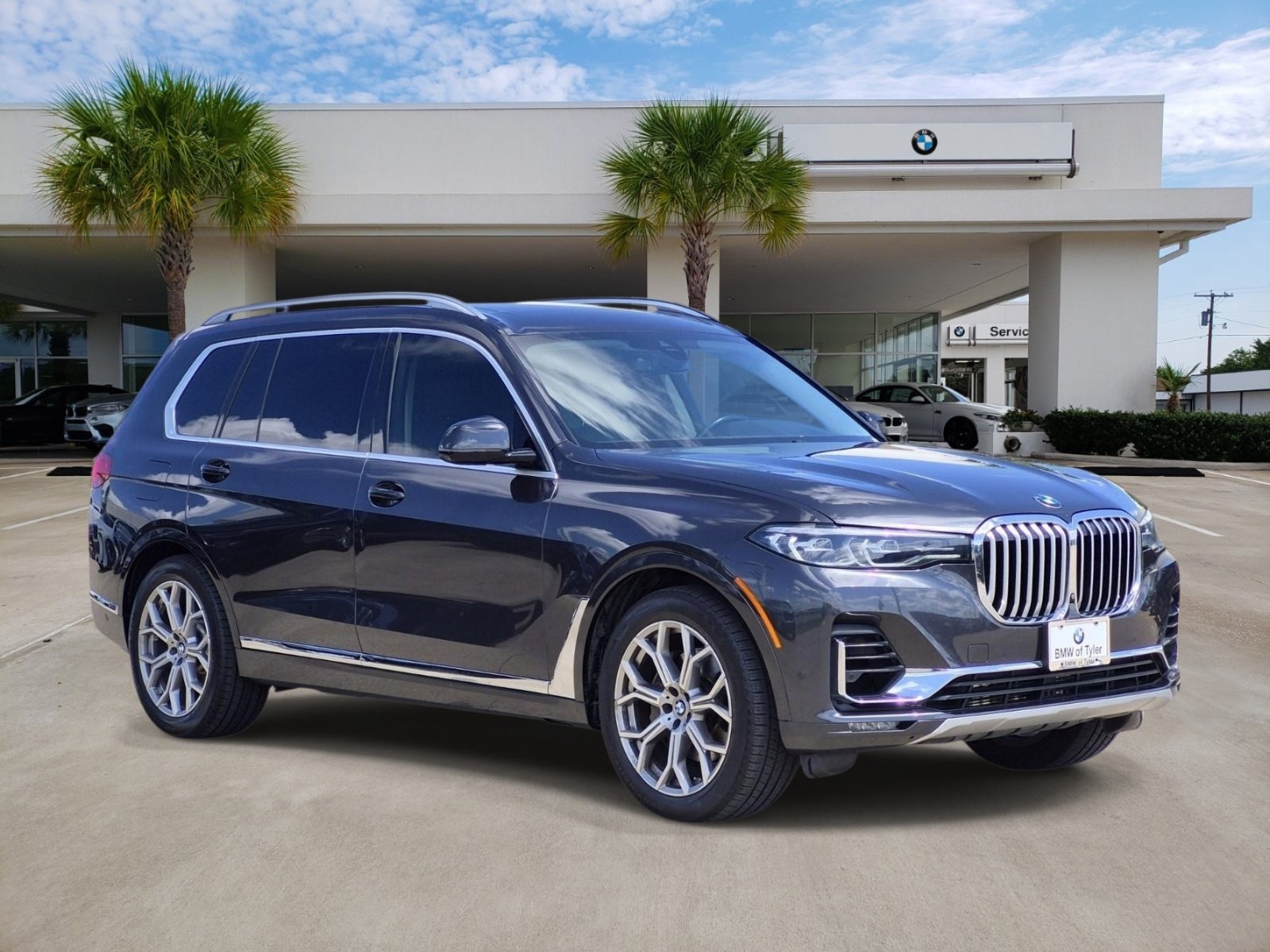Used 2019 BMW X7 xDrive40i w/ Premium Package AWD/4WD image 3