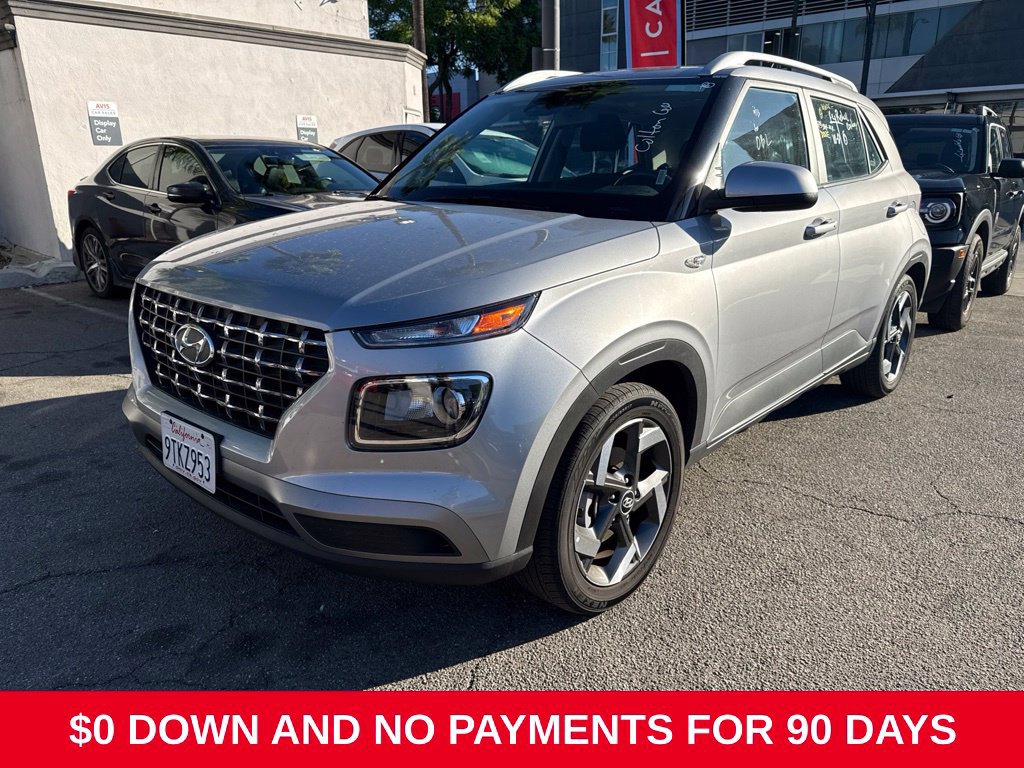 Used 2025 Hyundai Venue SEL FWD image 1