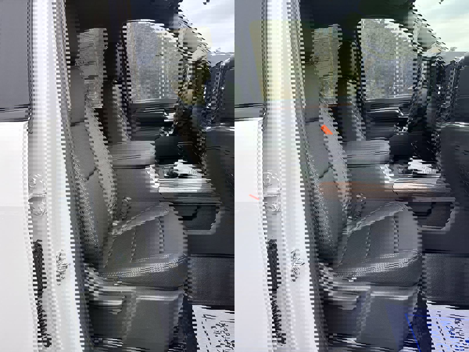 New 2026 Chevrolet Silverado 3500 LT w/ Convenience Package image 32