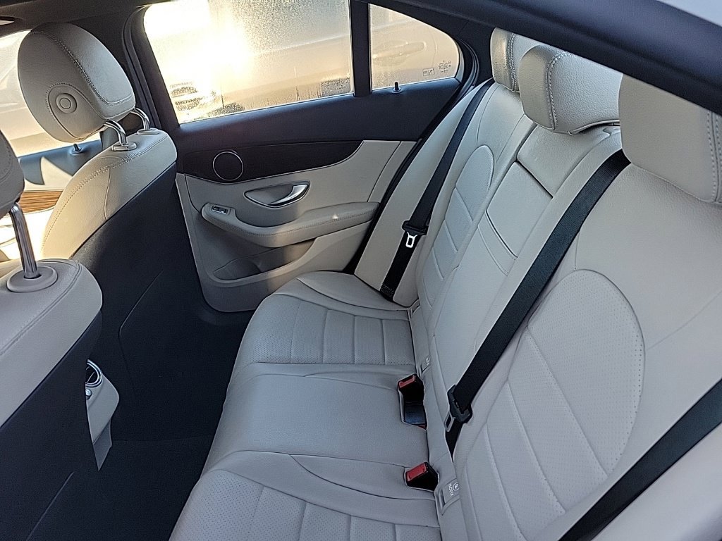 Used 2018 Mercedes-Benz C 300 4MATIC Sedan image 14