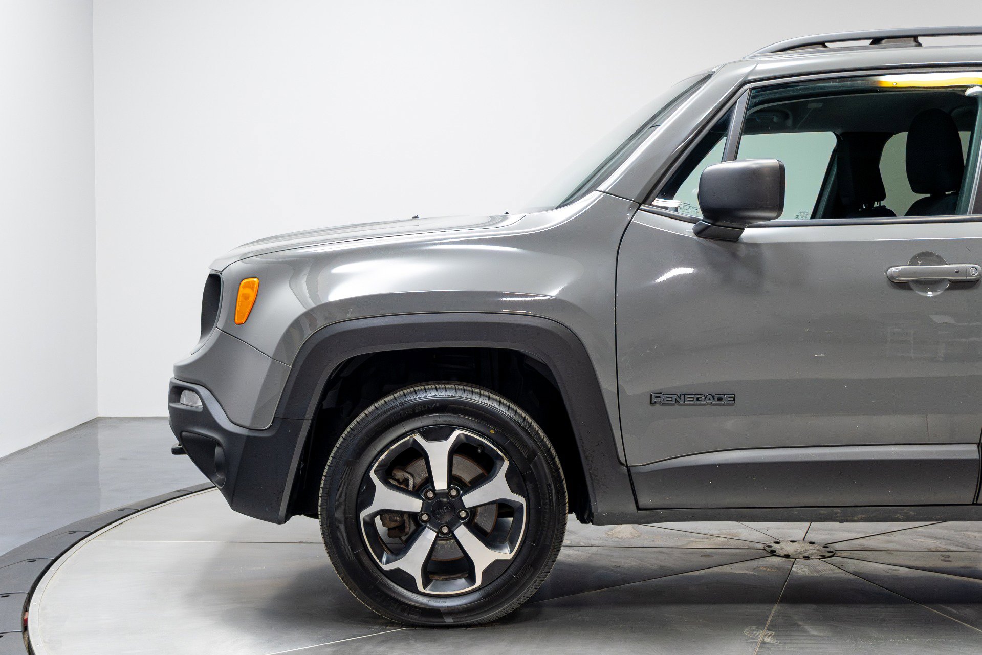 Used 2020 Jeep Renegade Sport image 37
