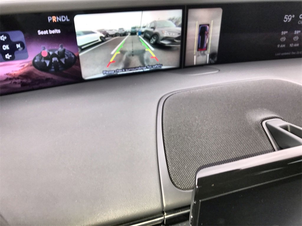 Used 2025 Lincoln Nautilus Premier w/ Jet Appearance Package image 17