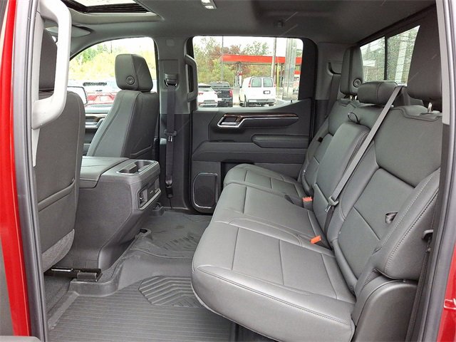 Used 2025 Chevrolet Silverado 1500 LT Trail Boss w/ Convenience Package II image 10