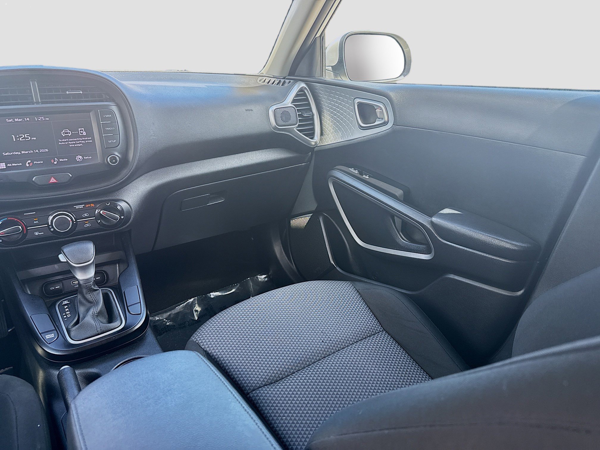 Used 2023 Kia Soul LX w/ Option Group 015 image 21