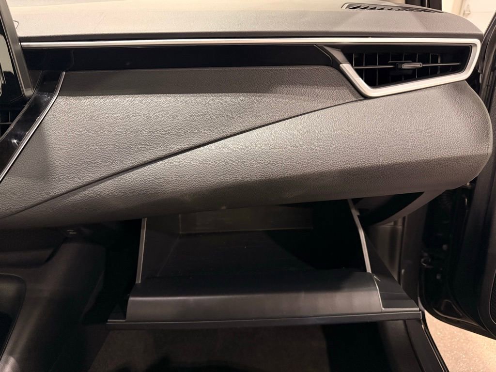Used 2024 Toyota Corolla LE image 27
