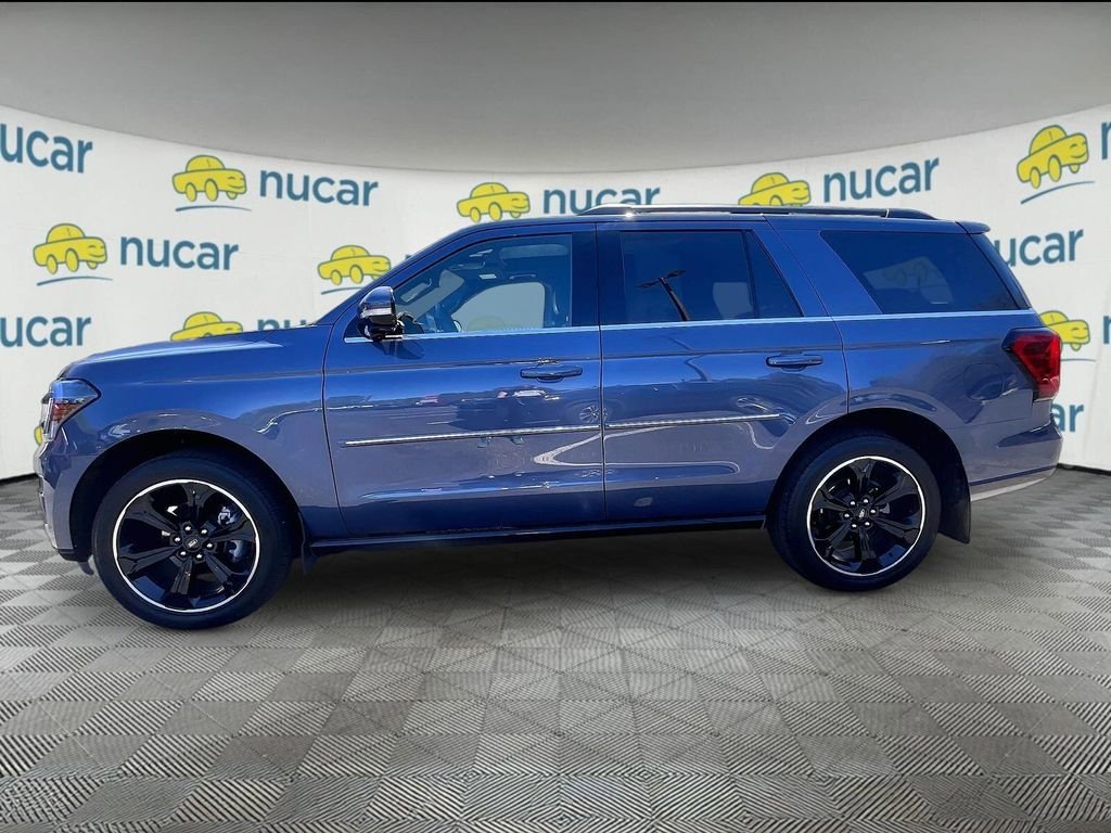 Used 2023 Ford Expedition Limited AWD/4WD image 4