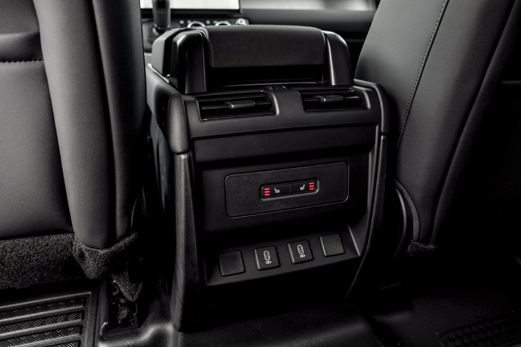 New 2026 Land Rover Defender 110 S AWD/4WD image 17