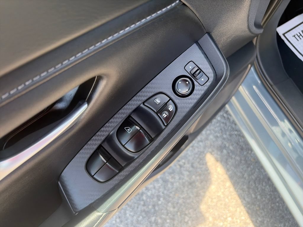 Used 2024 Nissan Sentra SV FWD image 12