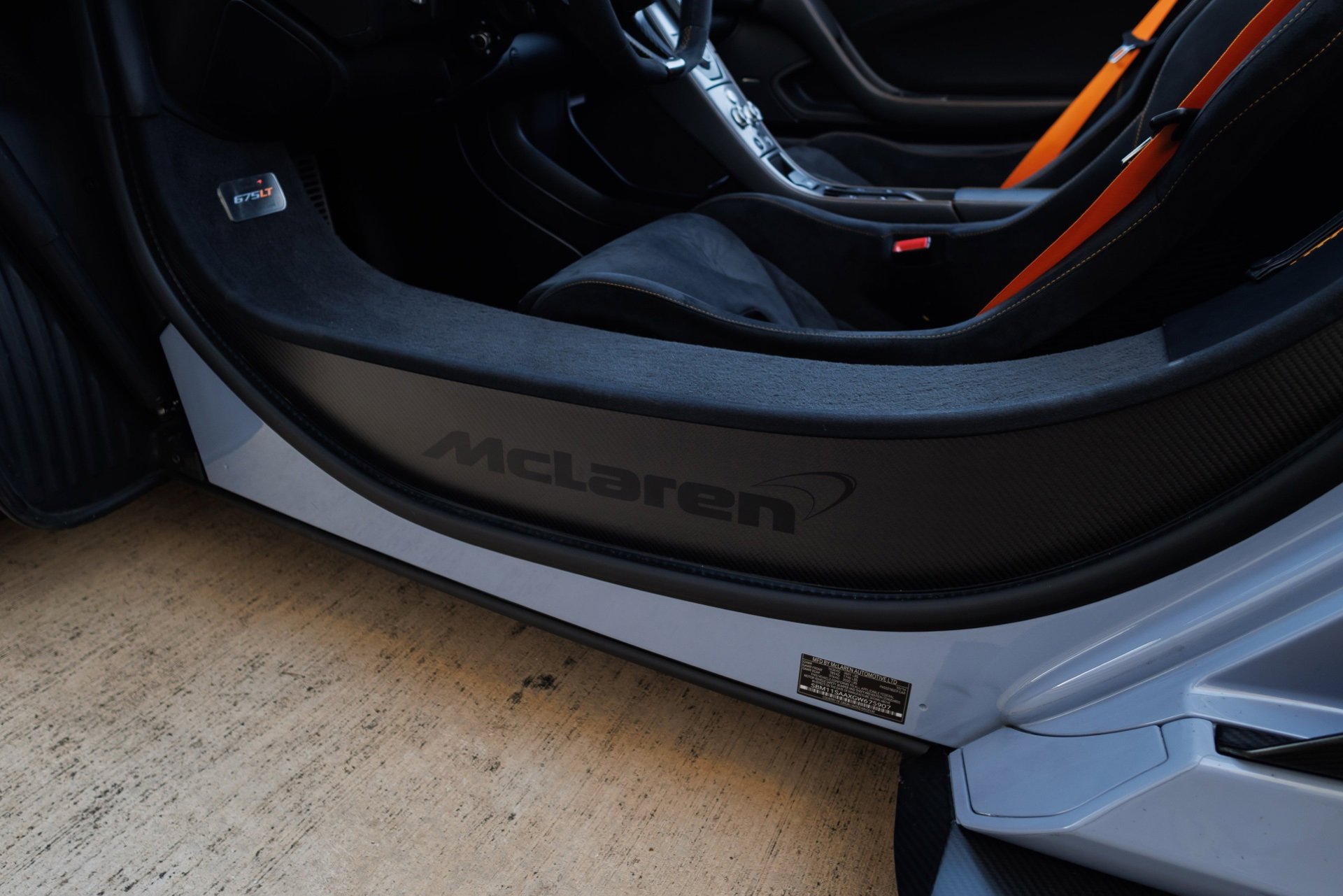 Used 2016 McLaren 675LT Spider image 50