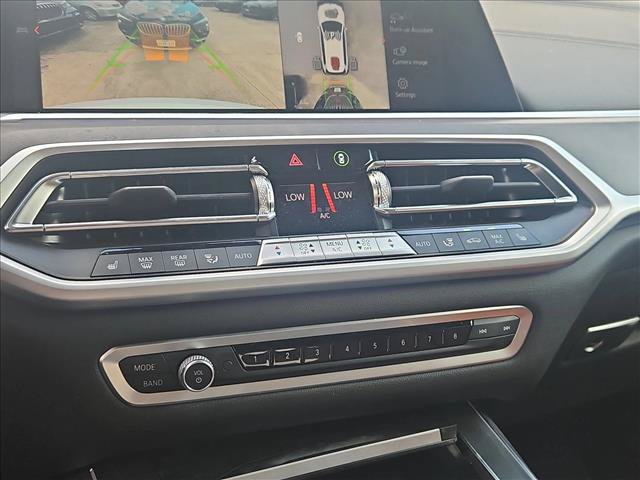 Used 2022 BMW X7 M50i AWD/4WD image 11