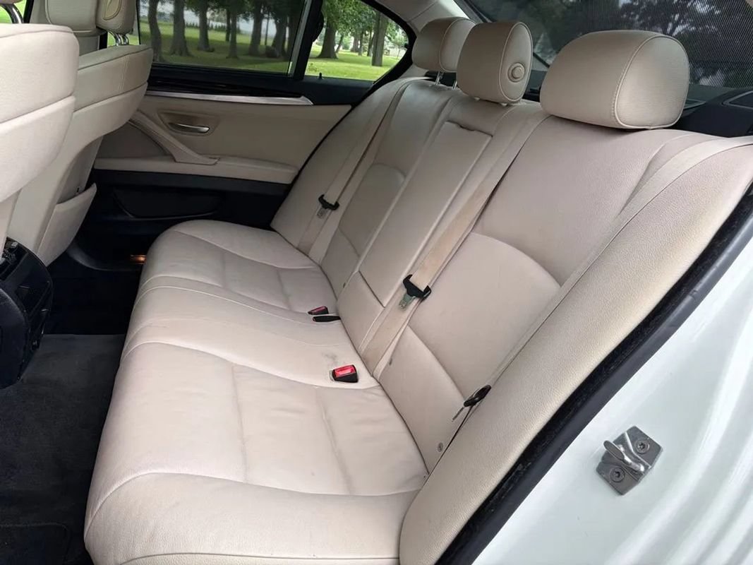 Used 2011 BMW 528i Sedan RWD image 24