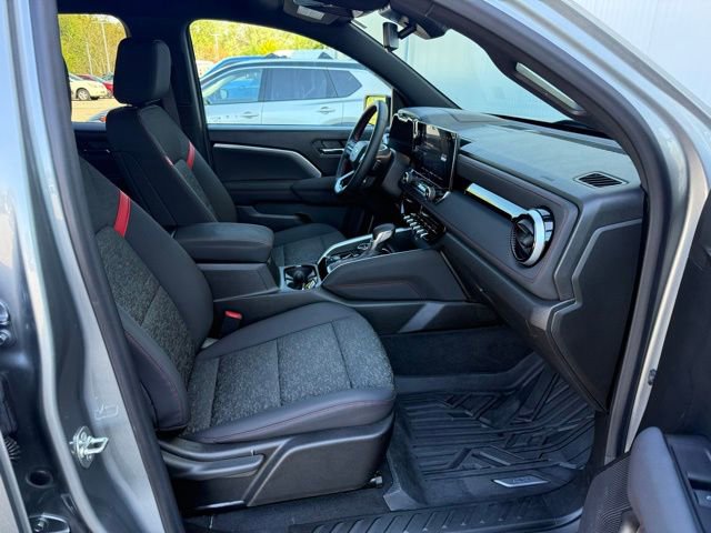 Used 2024 Chevrolet Colorado Z71 w/ Z71 Convenience Package 2 AWD/4WD image 21