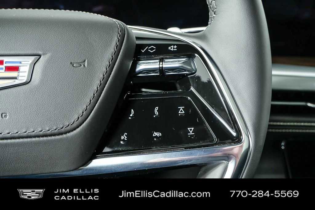 Certified 2026 Cadillac Escalade ESV Platinum Sport w/ LPO, ONYX Package AWD/4WD image 12