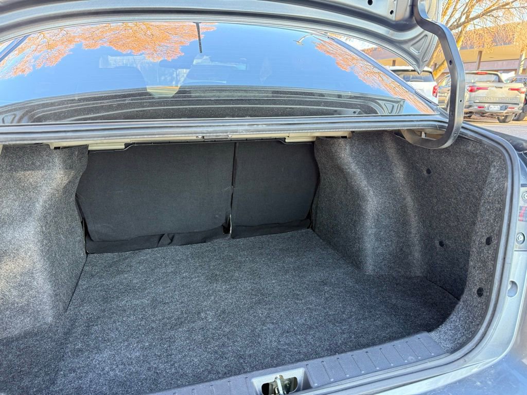 Used 2021 Nissan Versa S image 37