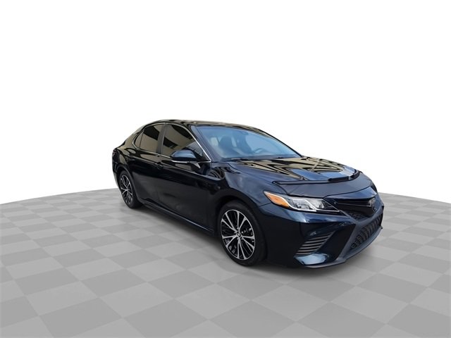 Used 2018 Toyota Camry L video 2