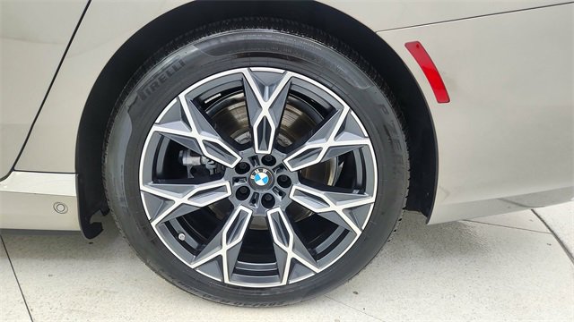 Used 2025 BMW i7 eDrive50 image 62