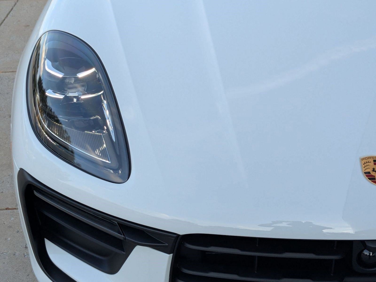 Certified 2026 Porsche Macan AWD/4WD image 12