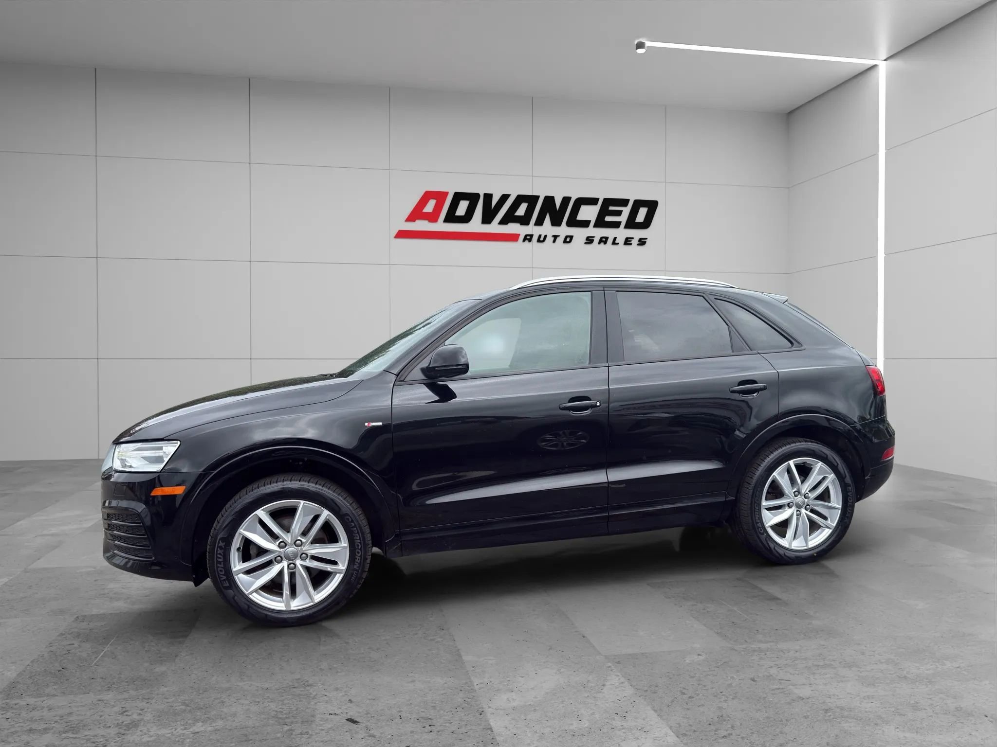 Used 2018 Audi Q3 2.0T Premium AWD/4WD image 7