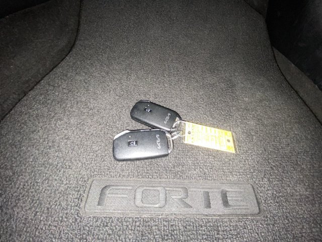Used 2022 Kia Forte GT FWD image 29