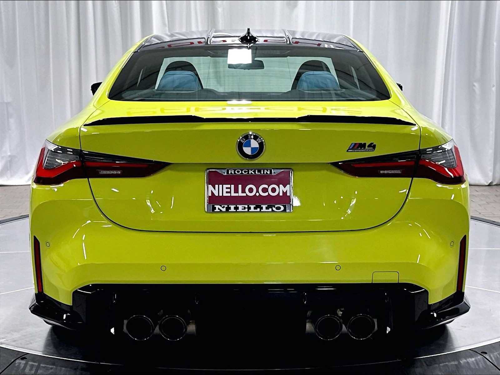 Used 2022 BMW M4 Competition w/ Executive Package RWD image 8